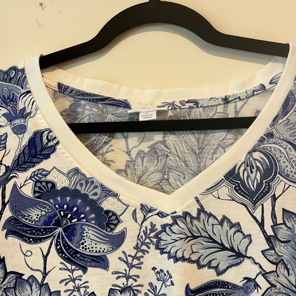 LuLaRoe Simply Comfortable Flowy Tee - Picture 4 of 6